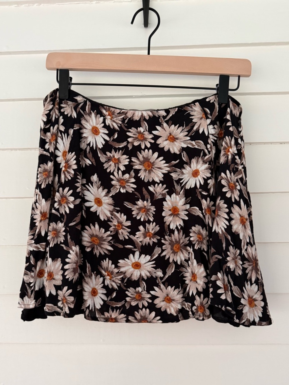 Urban Outfitters Daisy Floral Mini Skirt Y2K Size Large